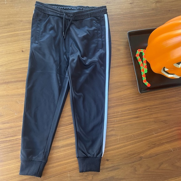 NW. Pants with pockets. Size 5. - Picture 2 of 5